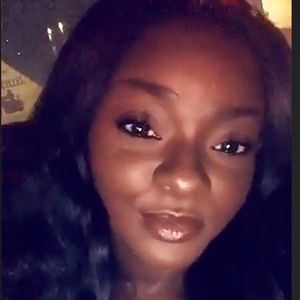 Meet your Posher, Felicia